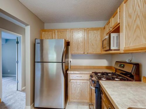 1700 Hickory Hill Dr, Saint Paul MN  55122-2410 exterior