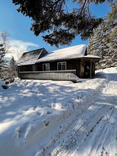 143 Caribou Trl, Lutsen, MN 55612-9501