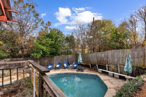 1813 Muse St, Fort Worth TX  76112-4315 exterior