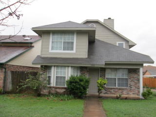 9953 Lone Eagle Dr, Fort Worth TX  76108-4140 exterior