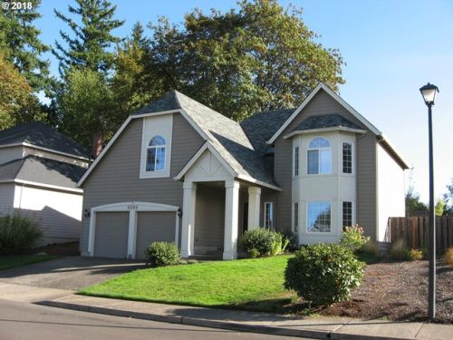 8038 Viola St, Portland, OR 97224-7530