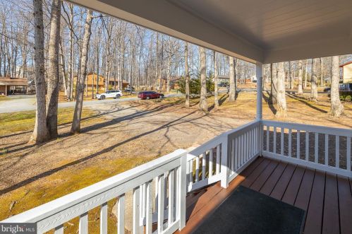 110 Durham Dr, Fredericksburg, VA 22407-1707