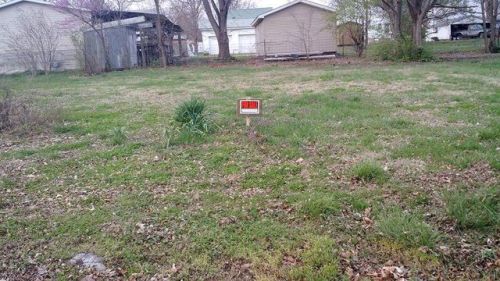 889 Mcdonough St, Barry, IL 62312-1240
