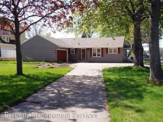 3115 Greenleaf Blvd, Elkhart IN  46514-4359 exterior