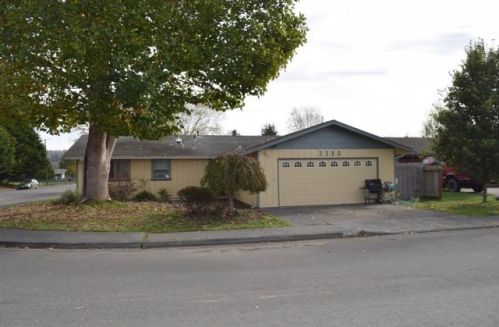 3380 Ribeiro Ln, Arcata, CA 95521-4815