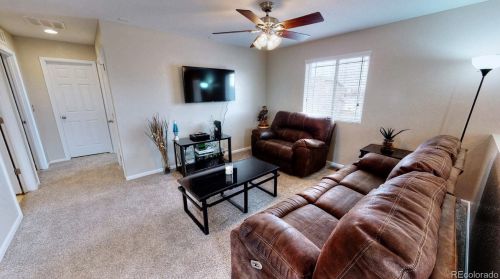 166 Kewaunee Way, Aurora CO 80016-4327 exterior