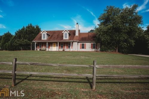 135 Worthy Dr, Mcdonough, GA 30252-6240