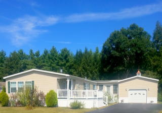 20 Temple Dr, Rochester, NH 03868-7110