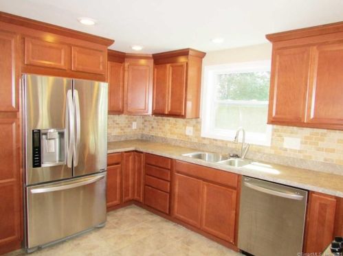 204 Greenridge Rd, Torrington, CT 06790-3552