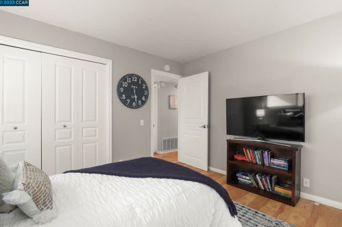 10 Janin Pl, Concord CA  94523-1116 exterior