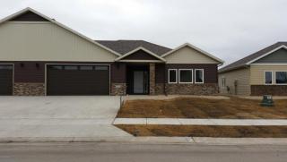 4372 43rd Ave, Fargo, ND 58104-3902