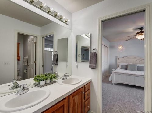 19206 Fair Dr, Aurora CO 80016-3852 exterior