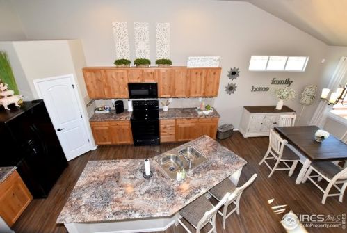 2648 Emerald St, Loveland CO 80537-2013 exterior