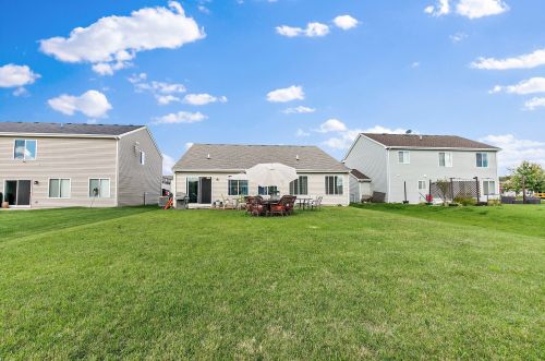 1341 Padre Island Ln, Pingree Grove IL  60140-2022 exterior
