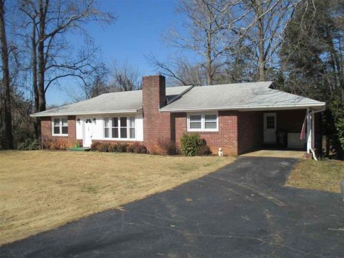 507 Earle St, Landrum, SC 29356-1209