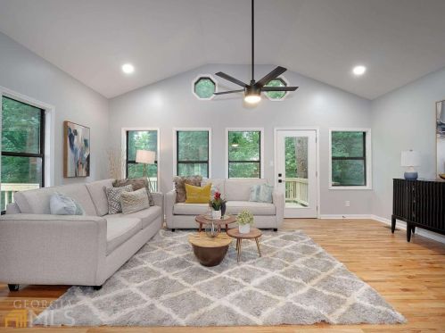 2114 Drew Vly Rd, Atlanta GA  30319-3918 exterior
