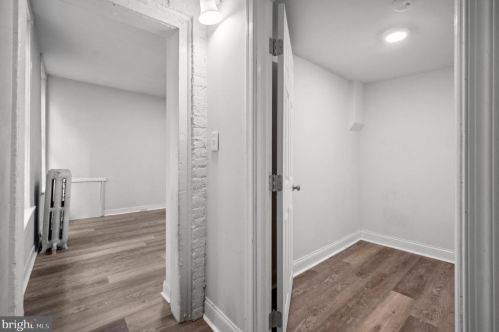 24 51 St, Philadelphia PA 19139-2726 exterior