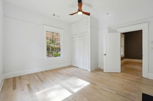 541 Elbridge Dr, Atlanta GA  30318-5103 exterior