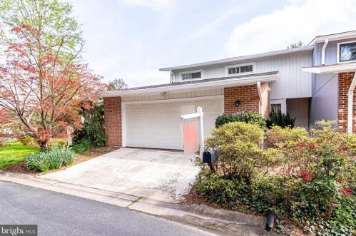7229 Vistas Ln, Mc Lean, VA 22101-5076