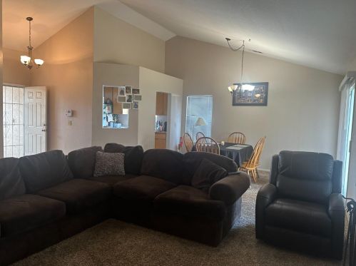 1528 Peta Way, Modesto, CA 95355-8917