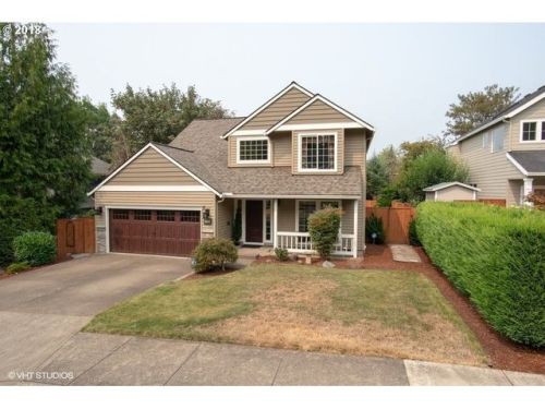14297 Walnut Ln, Portland, OR 97223-2092