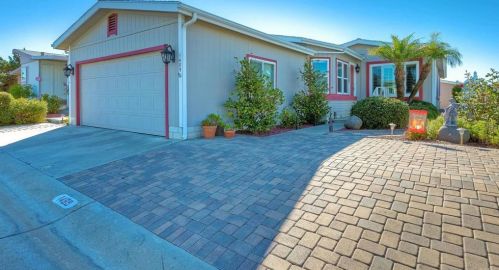 1489 Pioneer Cir, Oceanside, CA 92057-1804