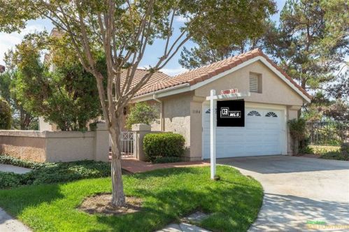 1104 Brioso Ct, Vista, CA 92081-9092