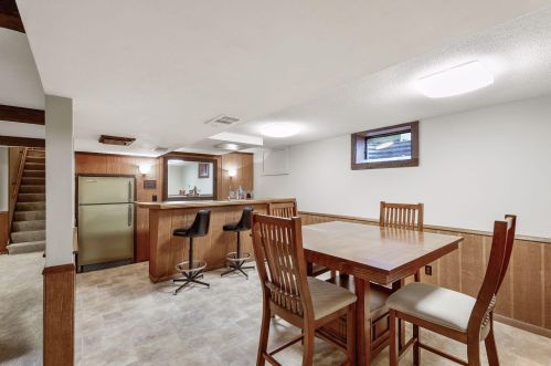 2073 Jade Ln, Saint Paul MN  55122-2862 exterior