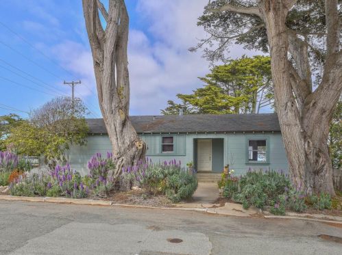 1046 Balboa Ave, Del Monte Park, CA 93950-2102