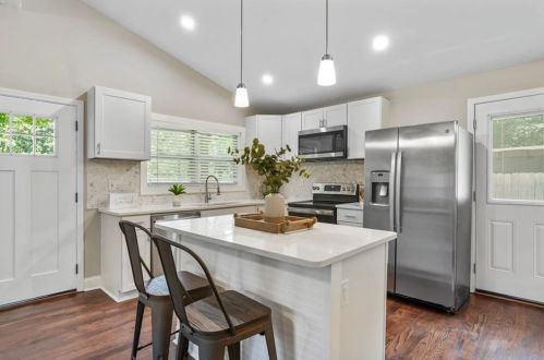 2952 Grand Ave, Atlanta GA  30315-9018 exterior
