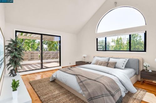 72 Mozden Ln, Concord CA  94523-3369 exterior