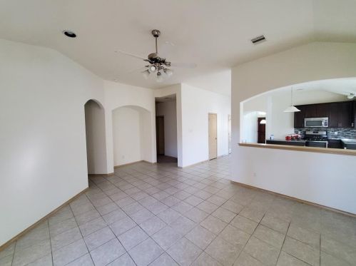 2543 Riverway Dr, Conroe TX  77304-2932 exterior