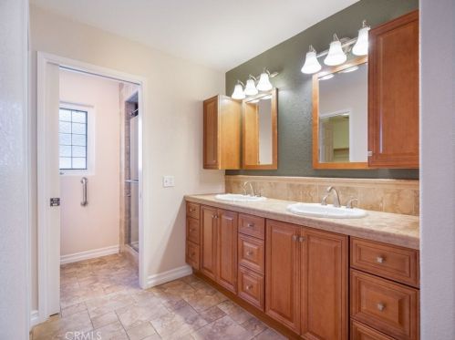44112 Precise St, Lancaster CA  93536-6046 exterior