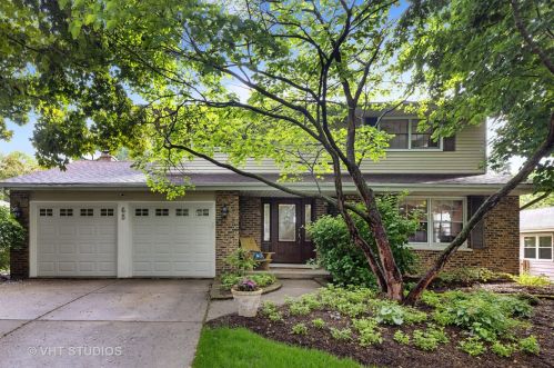 65 Starling Ln, Naperville, IL 60565-2313