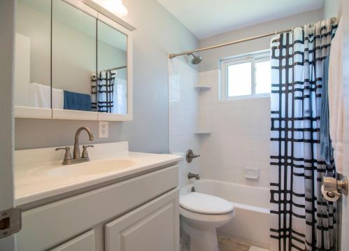 2267 Deblin Dr, Cincinnati OH  45239-5678 exterior