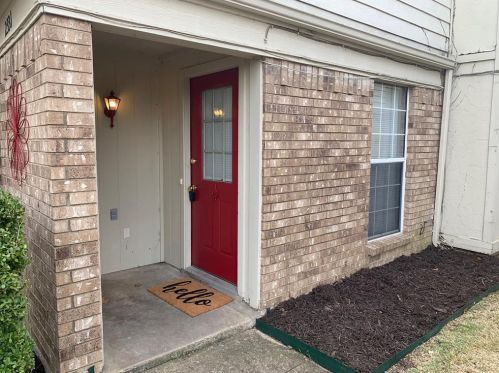 2331 Forestbrook Dr, Garland TX  75040-4032 exterior