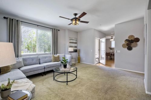 347 Citracado Pkwy, Escondido, CA 92025-7383