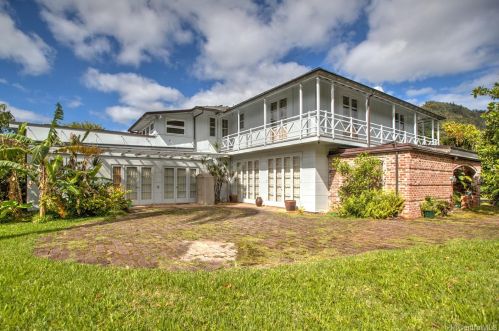 3136 Alika Ave, Honolulu HI  96817-1103 exterior