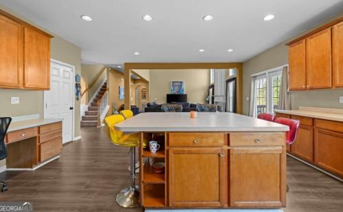 5625 Baffin Rd, Atlanta GA  30349-7050 exterior