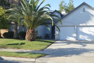 1558 Homestead Way, Lemoore, CA 93245-1700