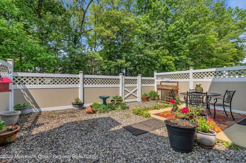 353 Daniele Dr, Tinton Falls NJ 07712-7943 exterior