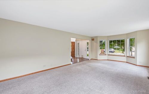 1210 Easton Dr, Carol Stream IL  60188-4817 exterior