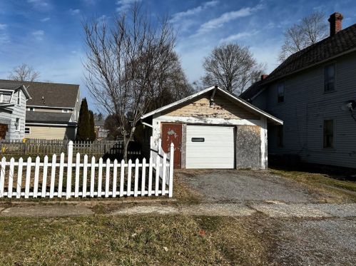 602 Liberty St, Franklin PA  16323-1161 exterior
