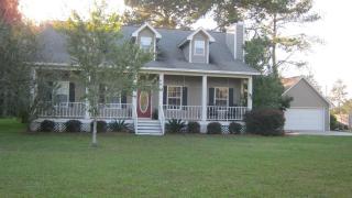 25 Amanda Dr, Jesup, GA 31545-7929