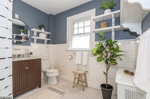 122 Midland Blvd, Maplewood NJ 07040-1809 exterior