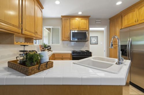 381 Surber Dr, San Jose, CA 95123-4342