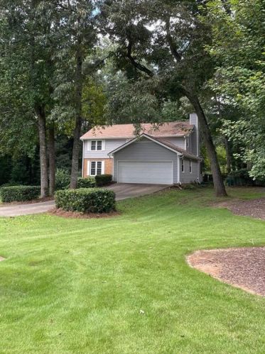 2355 Brownstone Ct, Marietta, GA 30062-4500