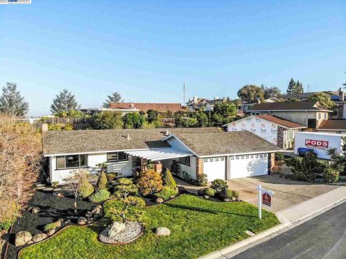 26925 Claiborne Ct, Hayward, CA 94542-1703