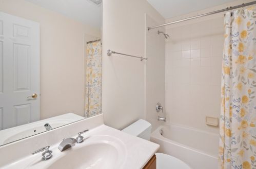 540 Commons Ct, Bannockburn IL  60015-4313 exterior