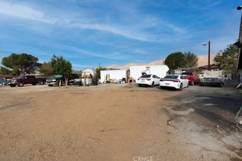 3911 Dalley Way, Riverside CA  92509-2707 exterior